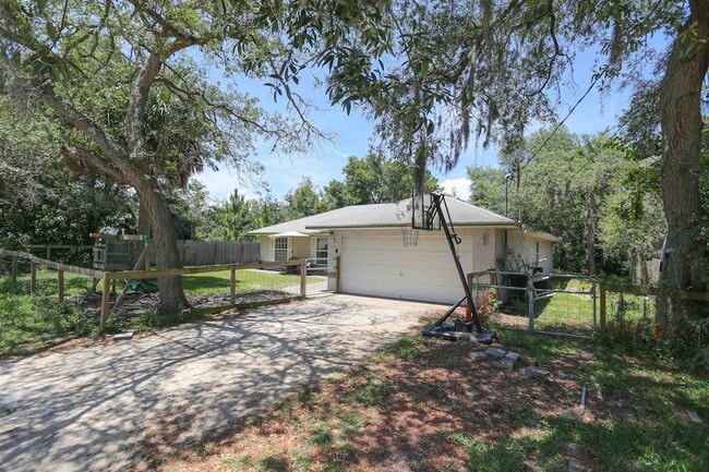 Photo - 205 Gerona Rd