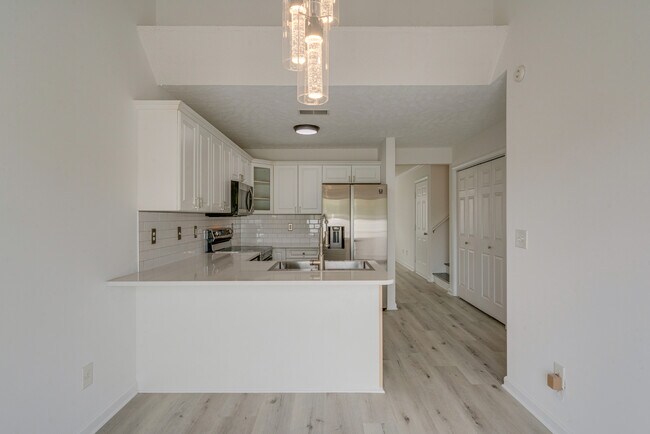 Photo - 2120 Lebanon Pike