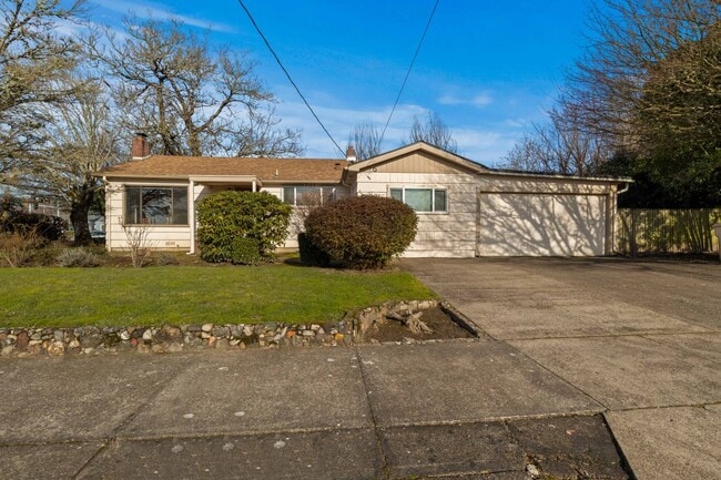 Photo - 2055 NW Beca Ave