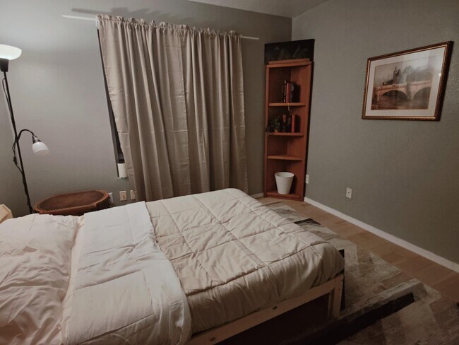 Photo - 18609 N 30th Pl