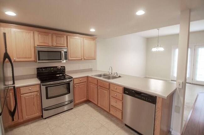 Photo - 1932 Center St