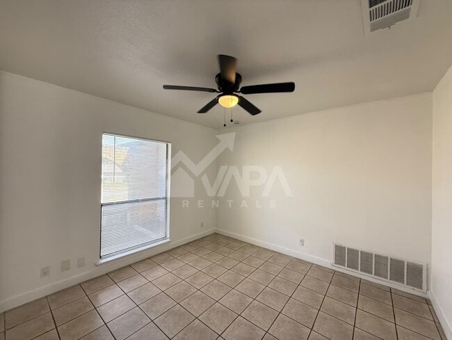 Photo - 827 Blue Astor Dr