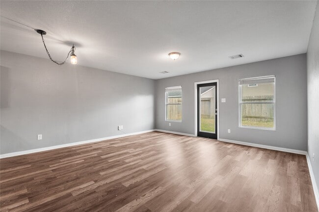 Photo - 15638 Del Norte Dr