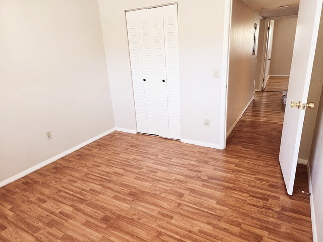 Photo - 367 W Rosewood Ln Unit 367