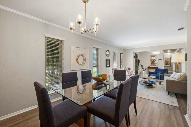 5119 Creighton Dr