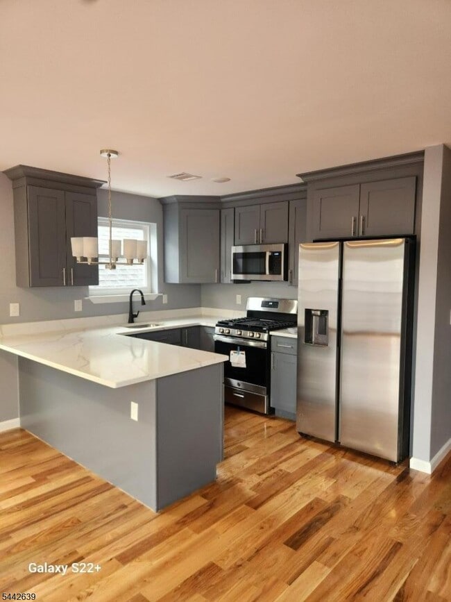 388 S 9th St Unit 2