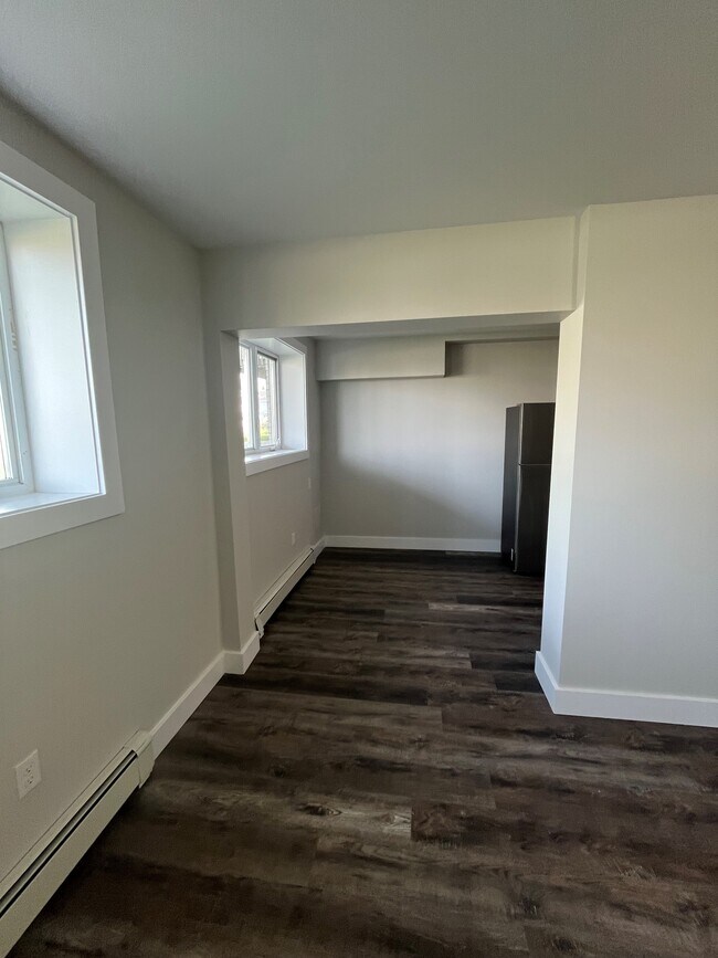 Photo - NEWLY RENOVATED TWO BEDROOM APARTMENT AVAILABLE Unit 2