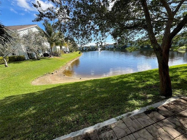 Photo - 3076 Laurel Ridge Cir