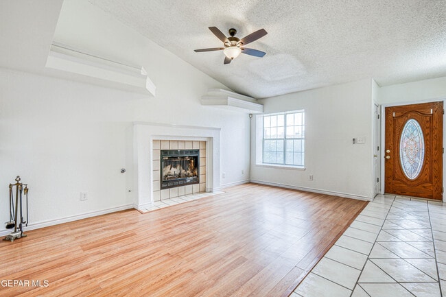 Photo - 12103 Royal Woods Dr