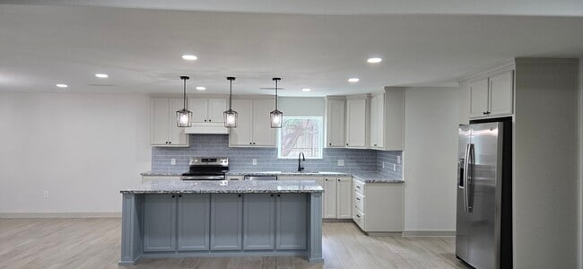 Photo - 3809 Buddy Owens Blvd