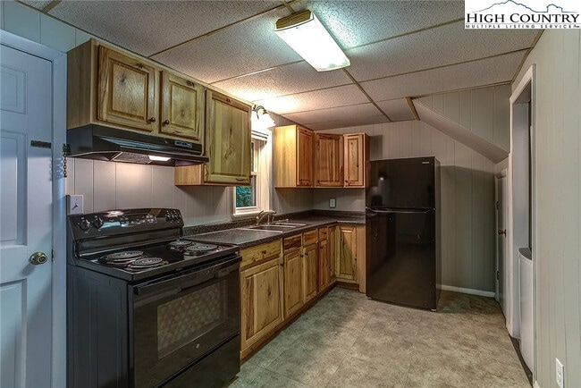 Photo - 247 Homespun Hills Rd