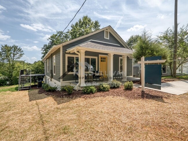 Photo - 1010 Cole St