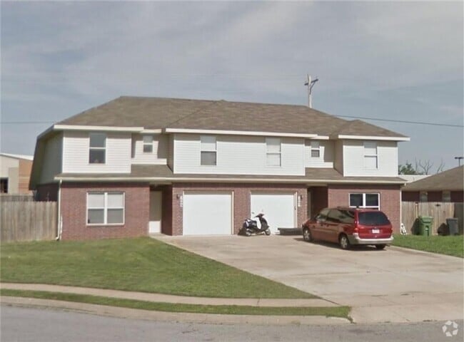 Building Photo - 3005 S E St Rental