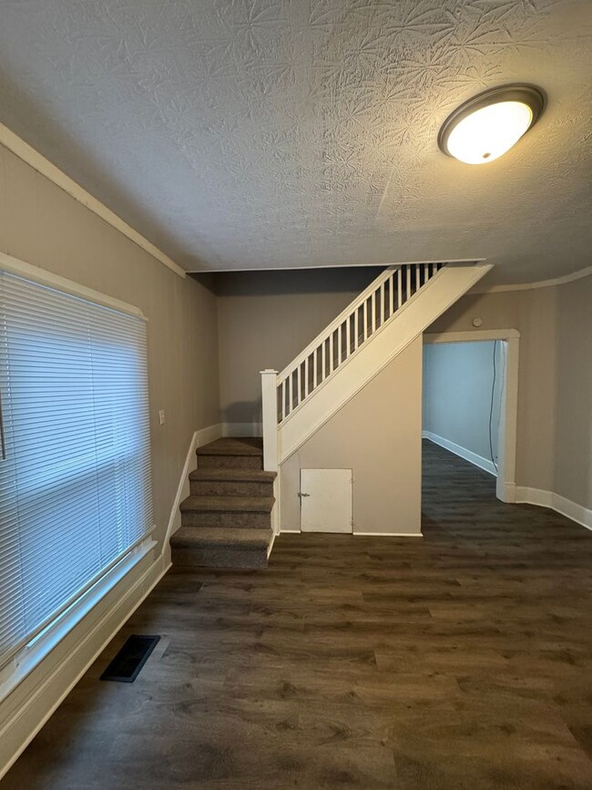 Photo - Olney 1135 Unidad 1133 N Olney St.