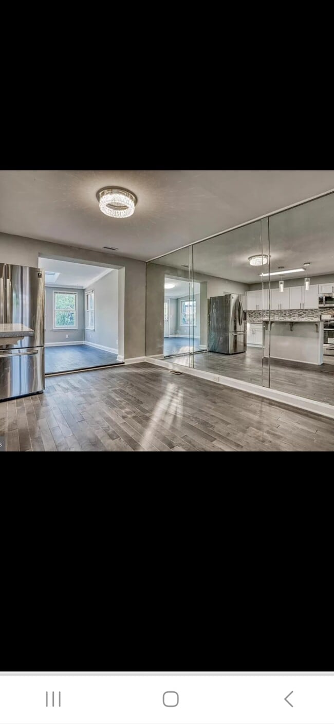 Photo - 3637 Dolfield Ave