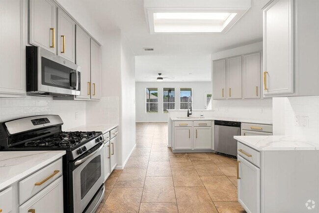 Building Photo - 2437 Aspen Dale Dr Rental