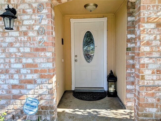 Photo - 9702 Harrowgate Dr