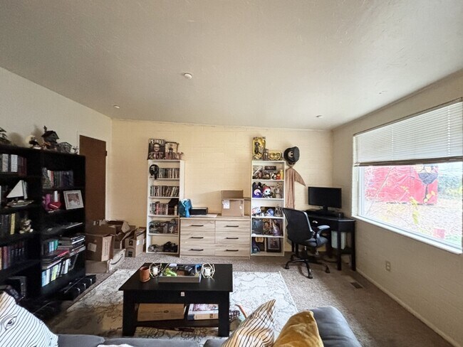 Photo - 472 E Granite Ave Unit 3