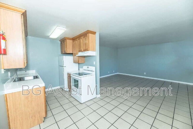 Photo - 1529 23rd St Unit B