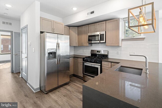 Photo - 419 W Berks St Unidad 2