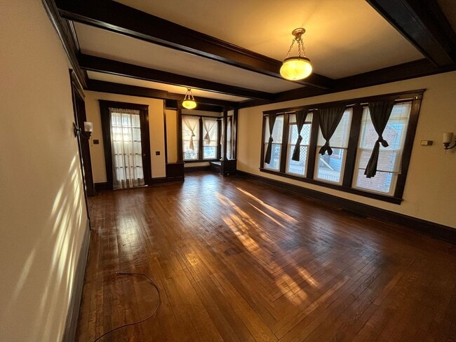 Photo - 896-900 Grove Street Unidad 898 Grove Street (1st Floor)