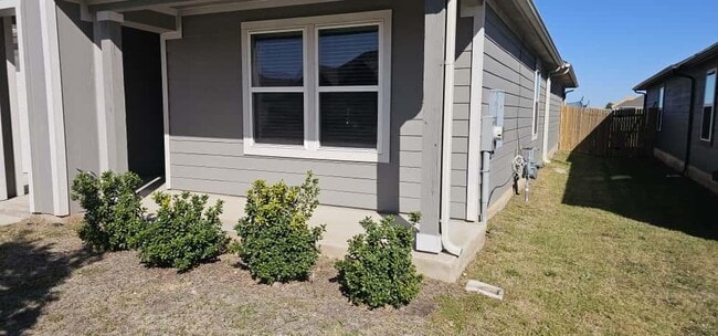 Photo - 223 Sweetwater Crk Ln