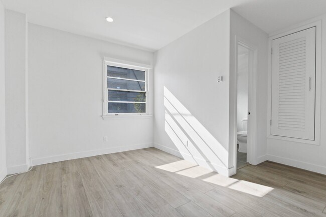 814-818 2nd Street