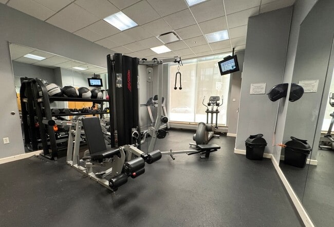 Photo - 757 N Orleans St
