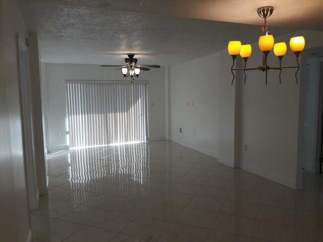 Photo - 14250 SW 62nd St Condominio Unidad 123