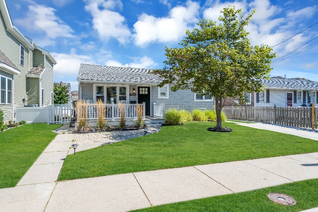 Photo - 213 E Syracuse Ave