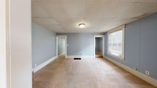 Photo - 219-221 Lucas Rd Unit 221