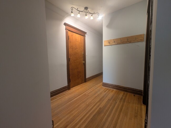 Photo - 3824 N Fremont St Unit 3820-2