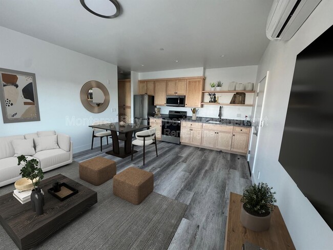 Building Photo - 3108 Seacrest Ave Unit 201