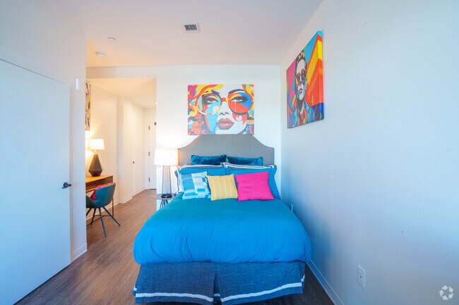 Studio - 329SF - Bedroom