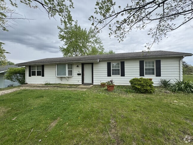 Building Photo - 921 Blue Ridge Dr Rental