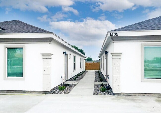 Photo - 1509 Shavano Dr Unidad 2 Rental