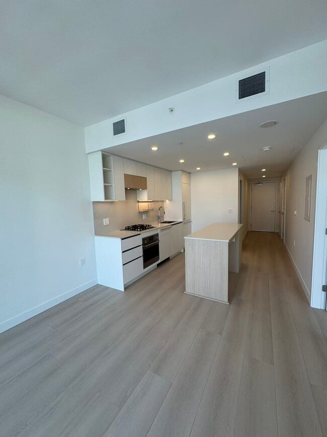 Photo - 13573 98A Av Unit 2110