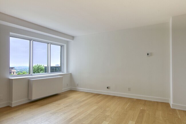 Photo - 4555 Av. Bonavista Unit 807