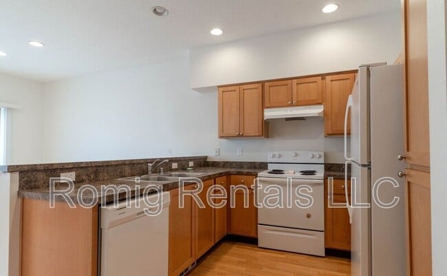 Photo - 8109 NE 36th Ct