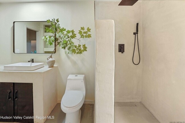 Photo - 13 Arnold Dr