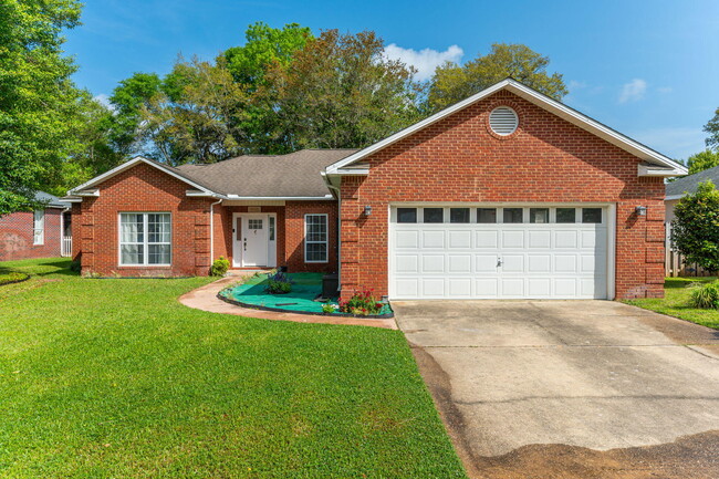 Photo - 1729 Wren Way House