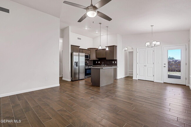 Photo - 5913 Ruidoso Downs St