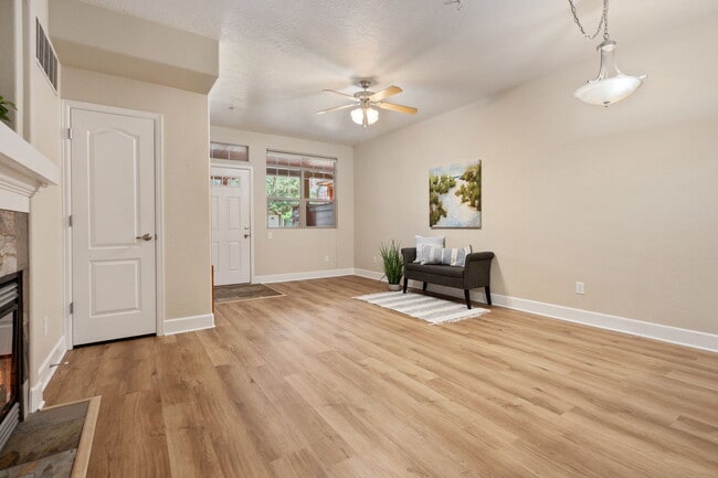 Photo - 4101 Crittenton Ln