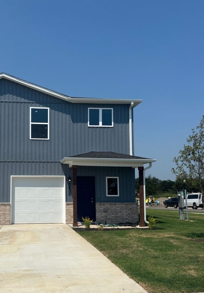 Building Photo - Modern Living in Bentonville: 3 Bed, 2.5 B... Rental