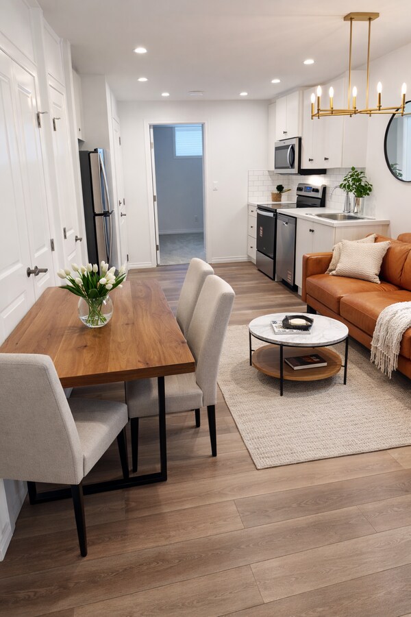 Photo - 20903-20925 25 Ave NW