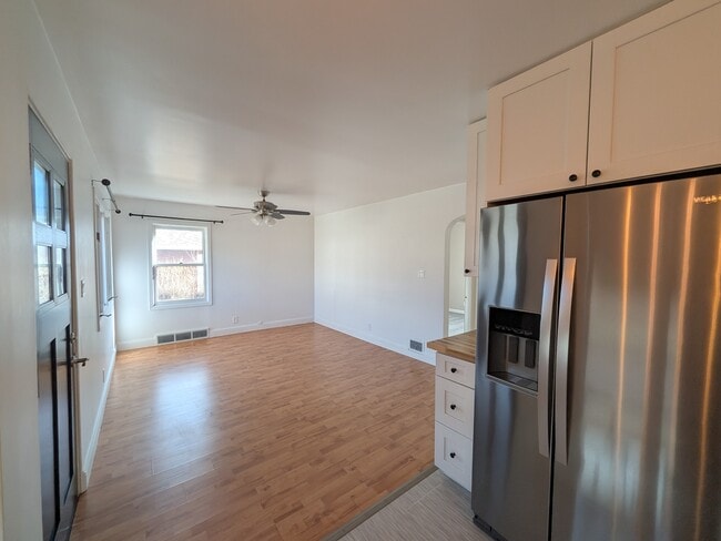 Photo - 1309 W Water St