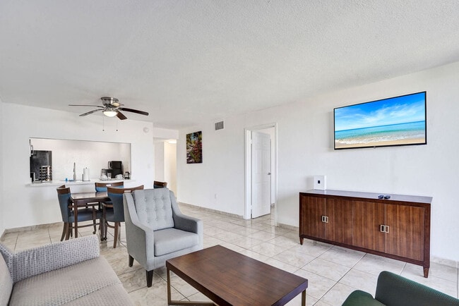 Photo - 777 NW 155th Ln Unidad SI ID1504002P