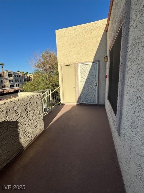 Building Photo - 2068 Mesquite Ln Unit 301 Rental