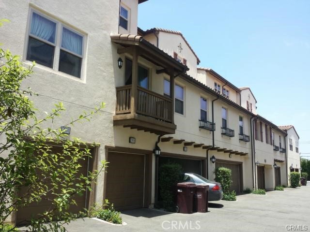 Photo - 2901 W Edinger Ave Townhome