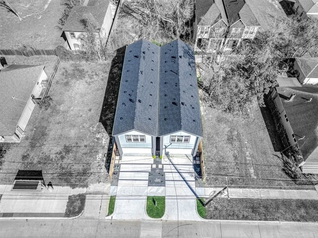 Photo - 3411 McGowen St
